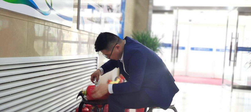 神木分公司開(kāi)展消防器材安全檢查工作2.png 神木分公司開(kāi)展消防器材安全檢查工作2.png