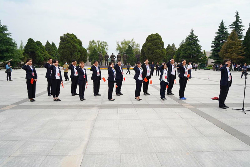 選煤公司黨支部舉行“學(xué)黨史淬煉修養”2.png 選煤公司黨支部舉行“學(xué)黨史淬煉修養”2.png
