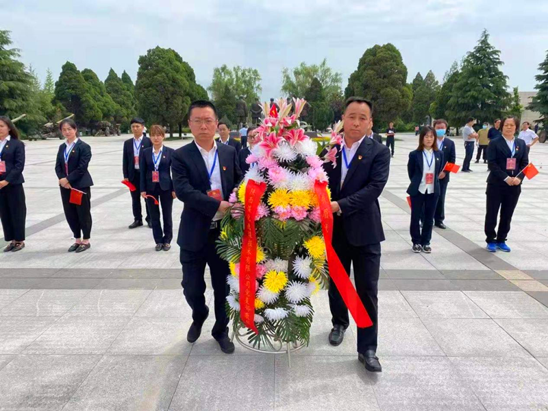 選煤公司黨支部舉行“學(xué)黨史淬煉修養”3.png 選煤公司黨支部舉行“學(xué)黨史淬煉修養”3.png