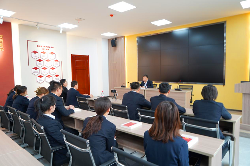 選煤公司黨支部舉行“學(xué)黨史淬煉修養”4.png 選煤公司黨支部舉行“學(xué)黨史淬煉修養”4.png