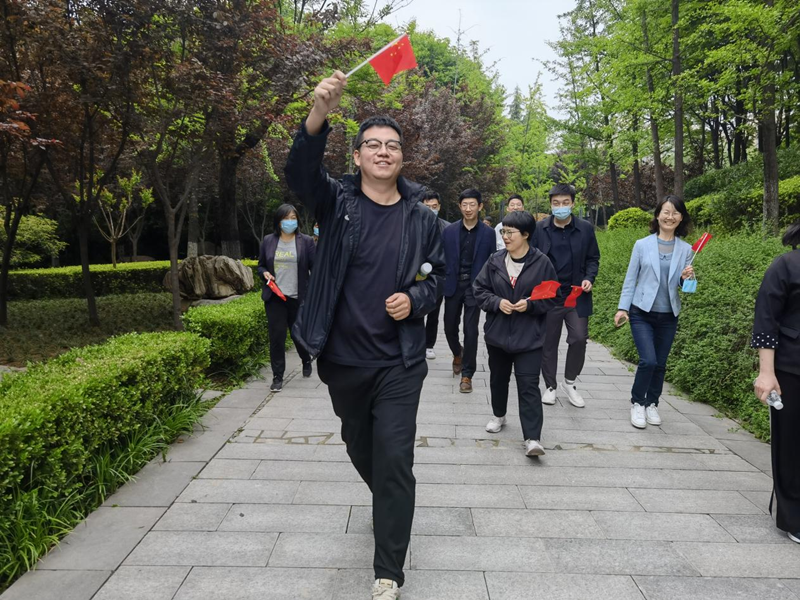 砥礪奮進(jìn)青春路 不忘初心啟新程 ——灃京公司慶“五一”迎“五四”主題健步走活動(dòng)