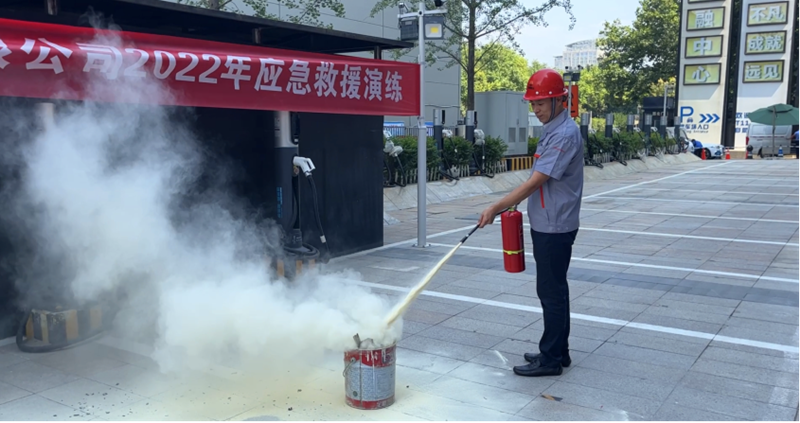 西安新能科技公司開(kāi)展2022年消防應急演練-2.png 西安新能科技公司開(kāi)展2022年消防應急演練-2.png