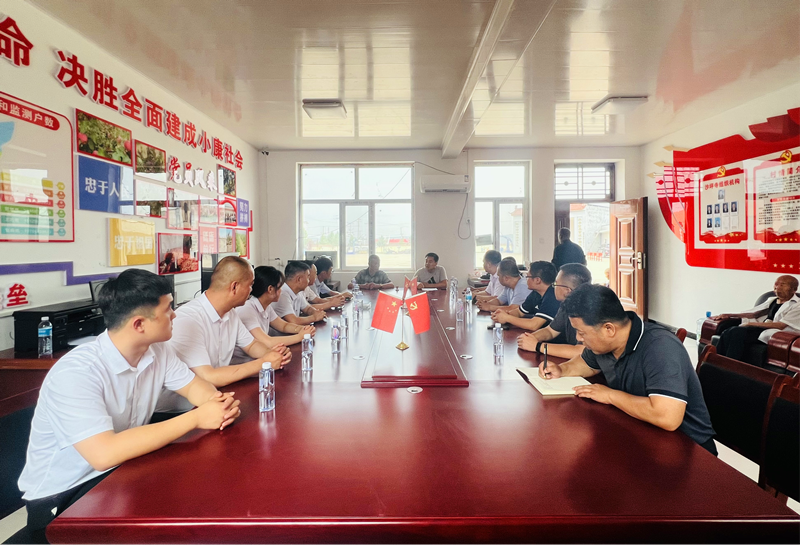 神木分公司聯(lián)合神木市慈善協(xié)會(huì )開(kāi)展“我為群眾辦實(shí)事”主題實(shí)踐活動(dòng)-3.png 神木分公司聯(lián)合神木市慈善協(xié)會(huì )開(kāi)展“我為群眾辦實(shí)事”主題實(shí)踐活動(dòng)-3.png