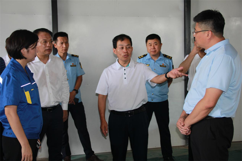咸陽(yáng)市常委、副市長(cháng)楊武民到新型能源咸陽(yáng)公司考察調研-2.png