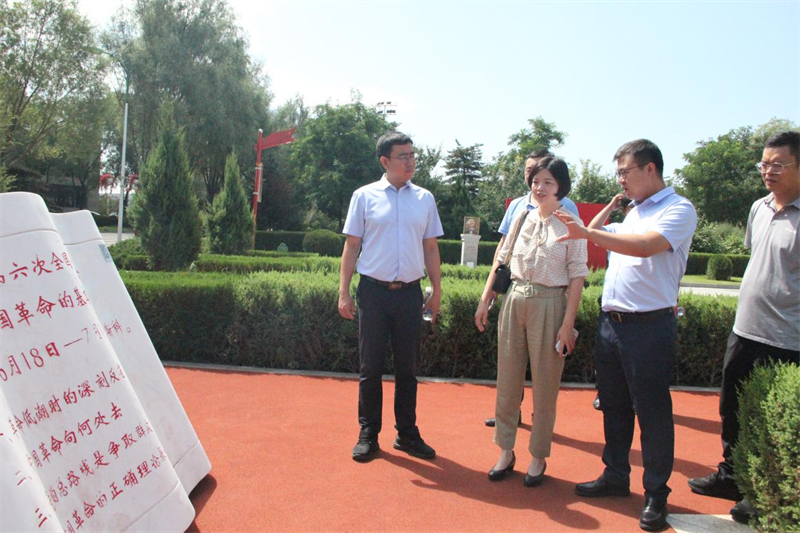 咸陽(yáng)公司參觀(guān)紅柳林礦業(yè)公司黨建文化園-1.png