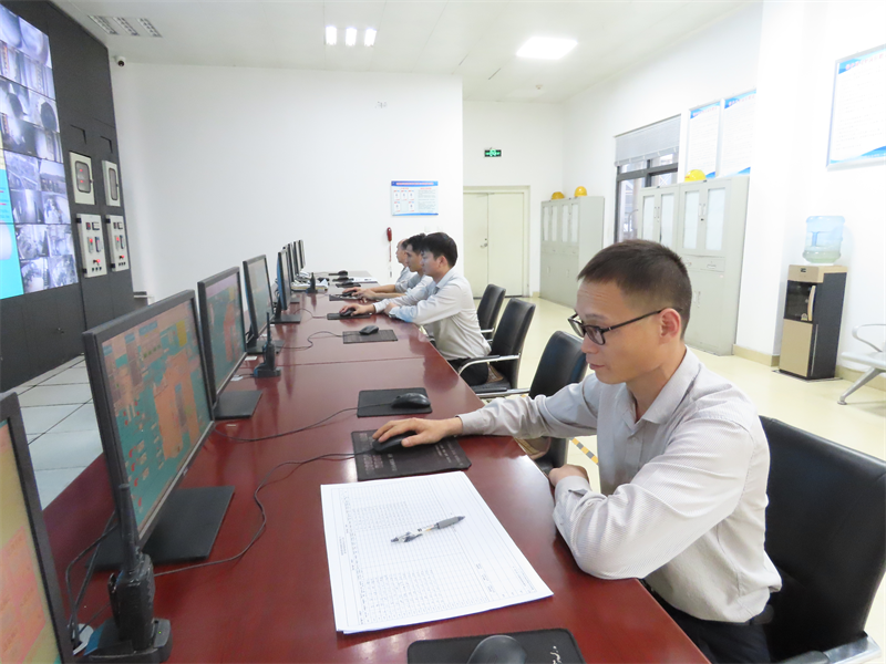 福建陜科公司:中秋節期間他們仍堅守崗位不打烊-6.png 福建陜科公司:中秋節期間他們仍堅守崗位不打烊-6.png