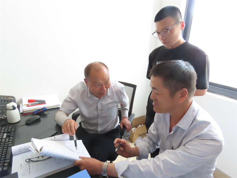 福建陜科公司:中秋節期間他們仍堅守崗位不打烊-8.png 福建陜科公司:中秋節期間他們仍堅守崗位不打烊-8.png