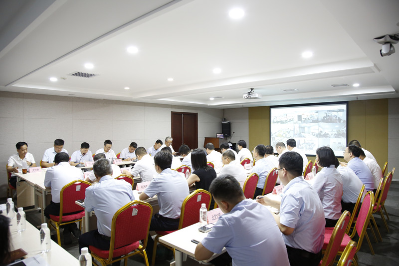 公司深入貫徹落實(shí)陜煤集團“穩增長(cháng)、防風(fēng)險、強作風(fēng)”動(dòng)員會(huì )會(huì )議精神-1.jpg
