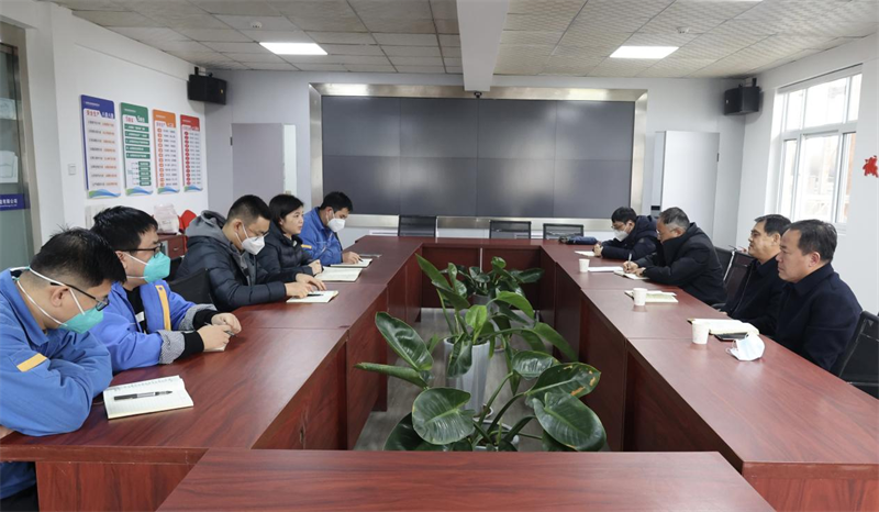 新型能源綜合檢查組到咸陽(yáng)公司開(kāi)展聯(lián)合大檢查.png 新型能源綜合檢查組到咸陽(yáng)公司開(kāi)展聯(lián)合大檢查.png