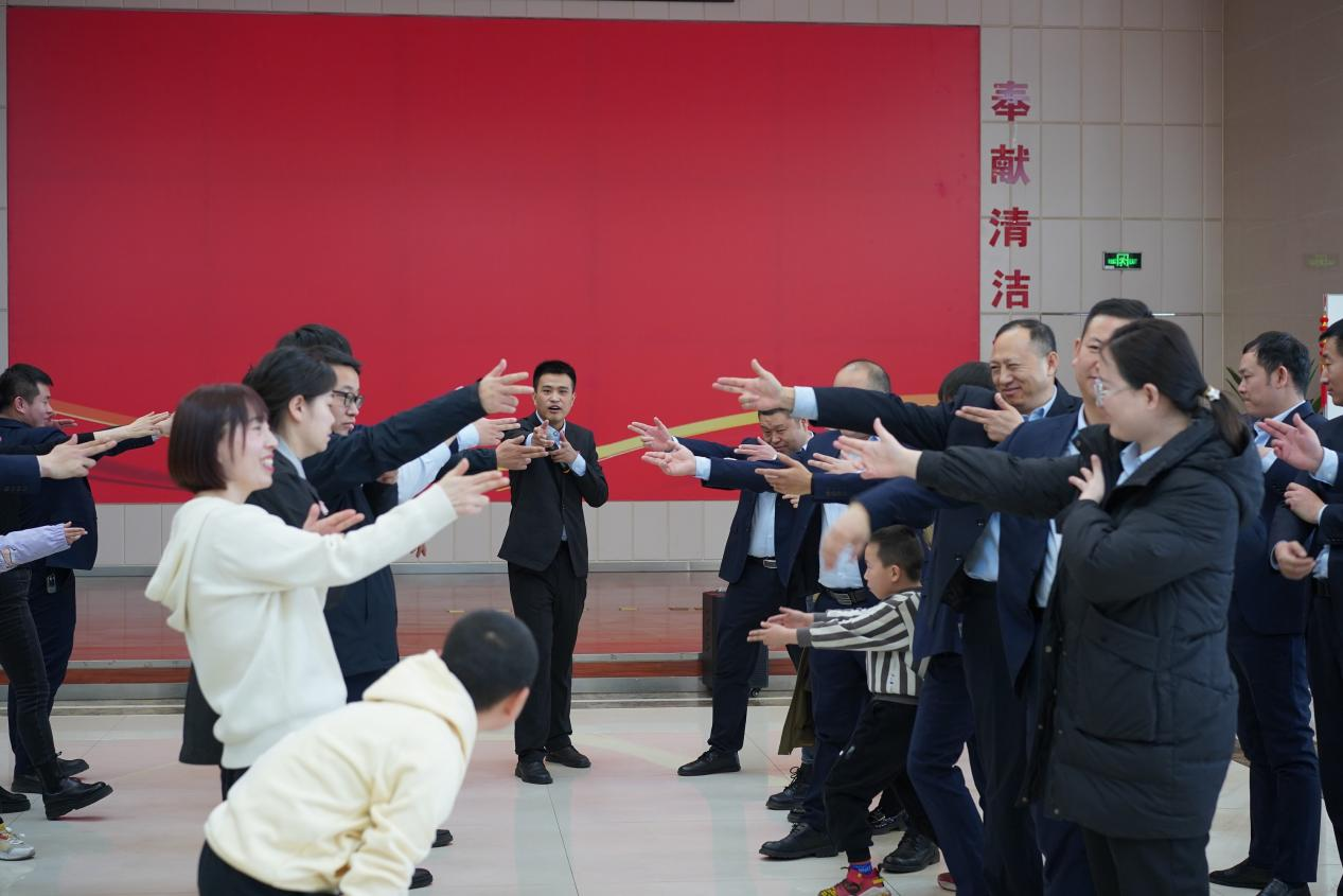 神木分公司:篤行開(kāi)新局 幸福鬧元宵7.png 神木分公司:篤行開(kāi)新局 幸福鬧元宵7.png