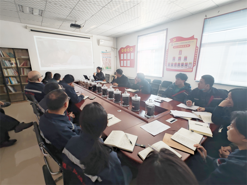 三原公司開(kāi)展安全環(huán)保職業(yè)健康培訓.png 三原公司開(kāi)展安全環(huán)保職業(yè)健康培訓.png