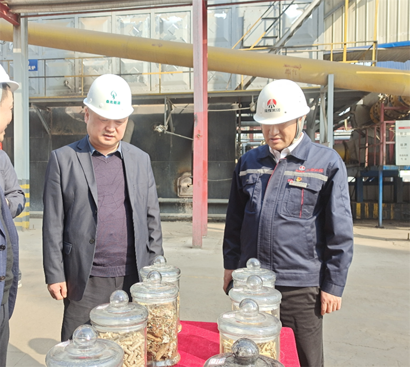 三原縣委常委、副縣長(cháng)蒙小衛到三原公司調研指導2.png