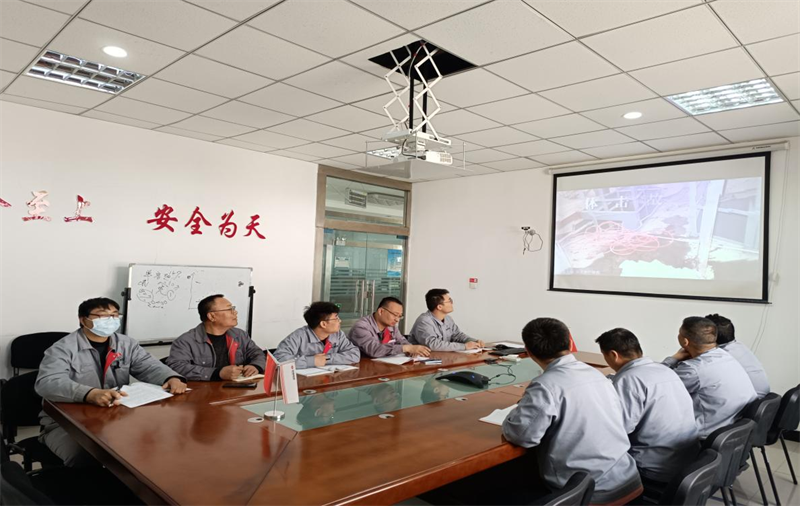 寧夏鑫爾特公司組織“五一”節前安全教育培訓會(huì ).png 寧夏鑫爾特公司組織“五一”節前安全教育培訓會(huì ).png