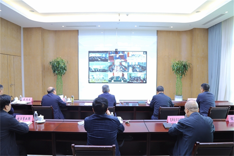 陜煤集團召開(kāi)五月份安全環(huán)保視頻會(huì )議1.jpg 陜煤集團召開(kāi)五月份安全環(huán)保視頻會(huì )議1.jpg