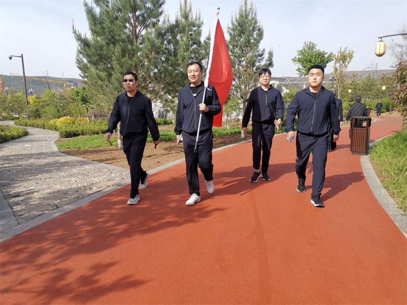 神木分公司舉辦“奮進(jìn)新征程 建功新時(shí)代”職工健步走活動(dòng)