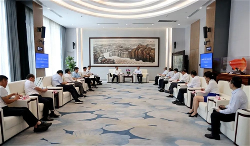 張文琪會(huì )見(jiàn)河南省發(fā)展改革委和信陽(yáng)市政府領(lǐng)導一行1.jpg 張文琪會(huì )見(jiàn)河南省發(fā)展改革委和信陽(yáng)市政府領(lǐng)導一行1.jpg