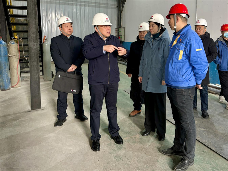 徐國強到咸陽(yáng)公司檢查指導元旦期間安全生產(chǎn)工作2.png 徐國強到咸陽(yáng)公司檢查指導元旦期間安全生產(chǎn)工作2.png