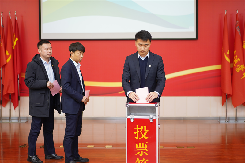 神木分公司：述職述廉交答卷 以評促干謀發(fā)展