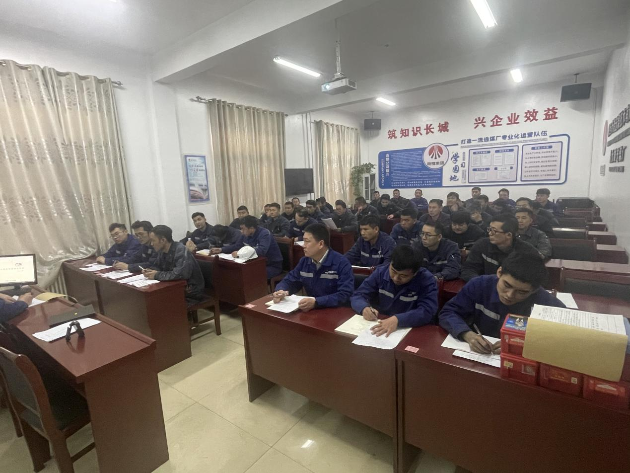 選煤公司袁大灘選煤廠(chǎng)：“三維發(fā)力”助推安全生產(chǎn)動(dòng)態(tài)加速
