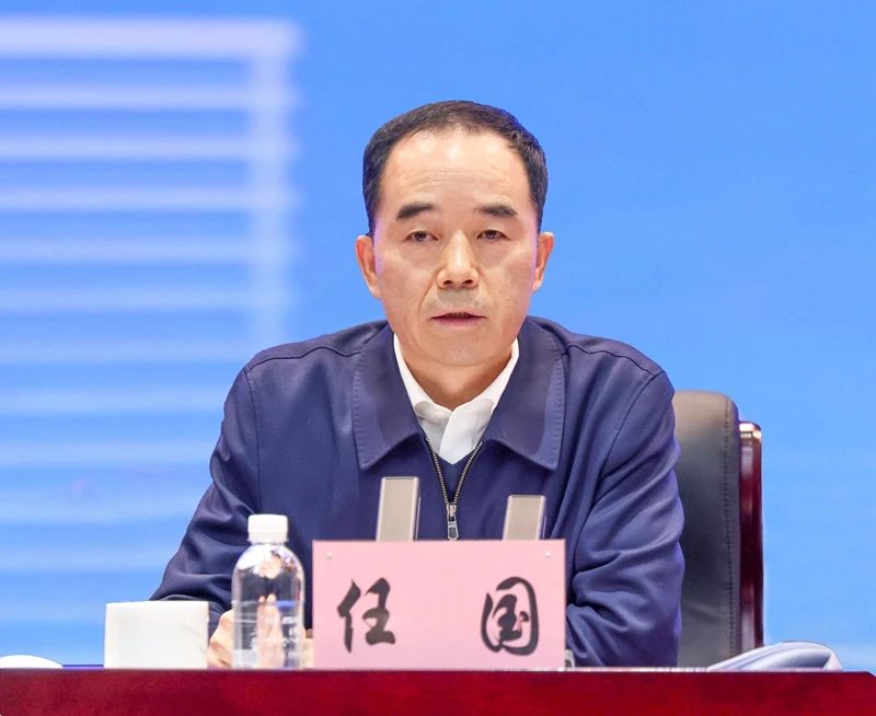 陜煤集團召開(kāi)三屆三次職代會(huì )暨2024年工作會(huì )2.jpg 陜煤集團召開(kāi)三屆三次職代會(huì )暨2024年工作會(huì )2.jpg