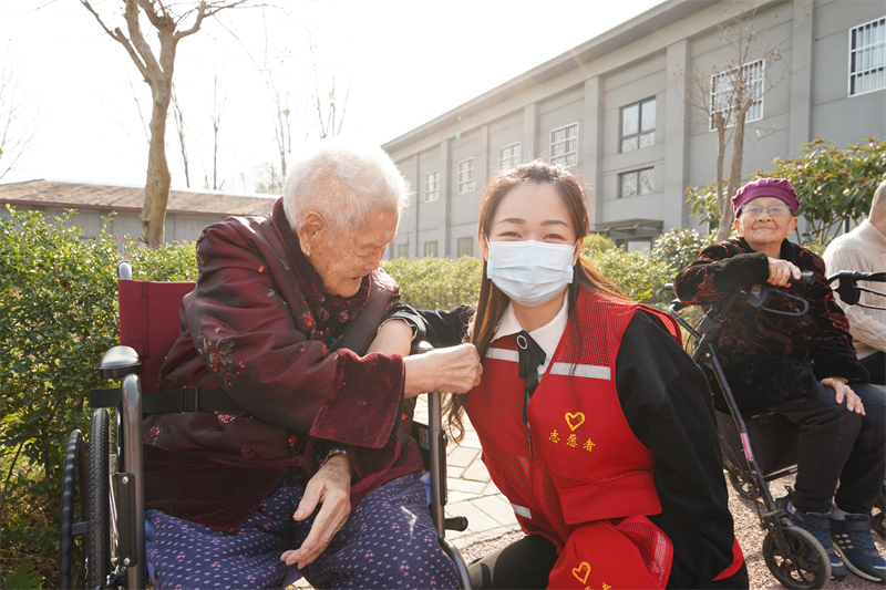 選煤公司：“五個(gè)強化”為基層黨建聚力賦能