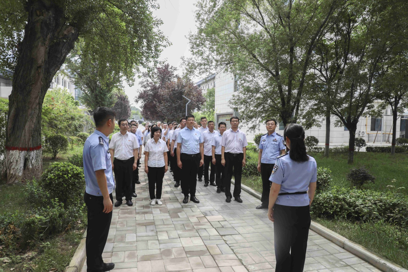 新型能源公司前往富平監獄開(kāi)展廉潔從業(yè)警示教育
