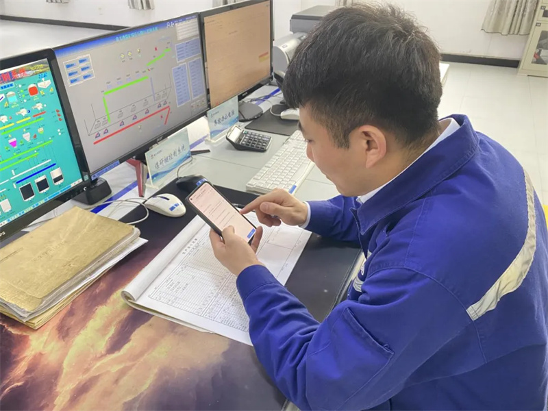021743555508642935.jpg 選煤公司袁大灘選煤廠(chǎng):電子化考試助力安全培訓01.jpg